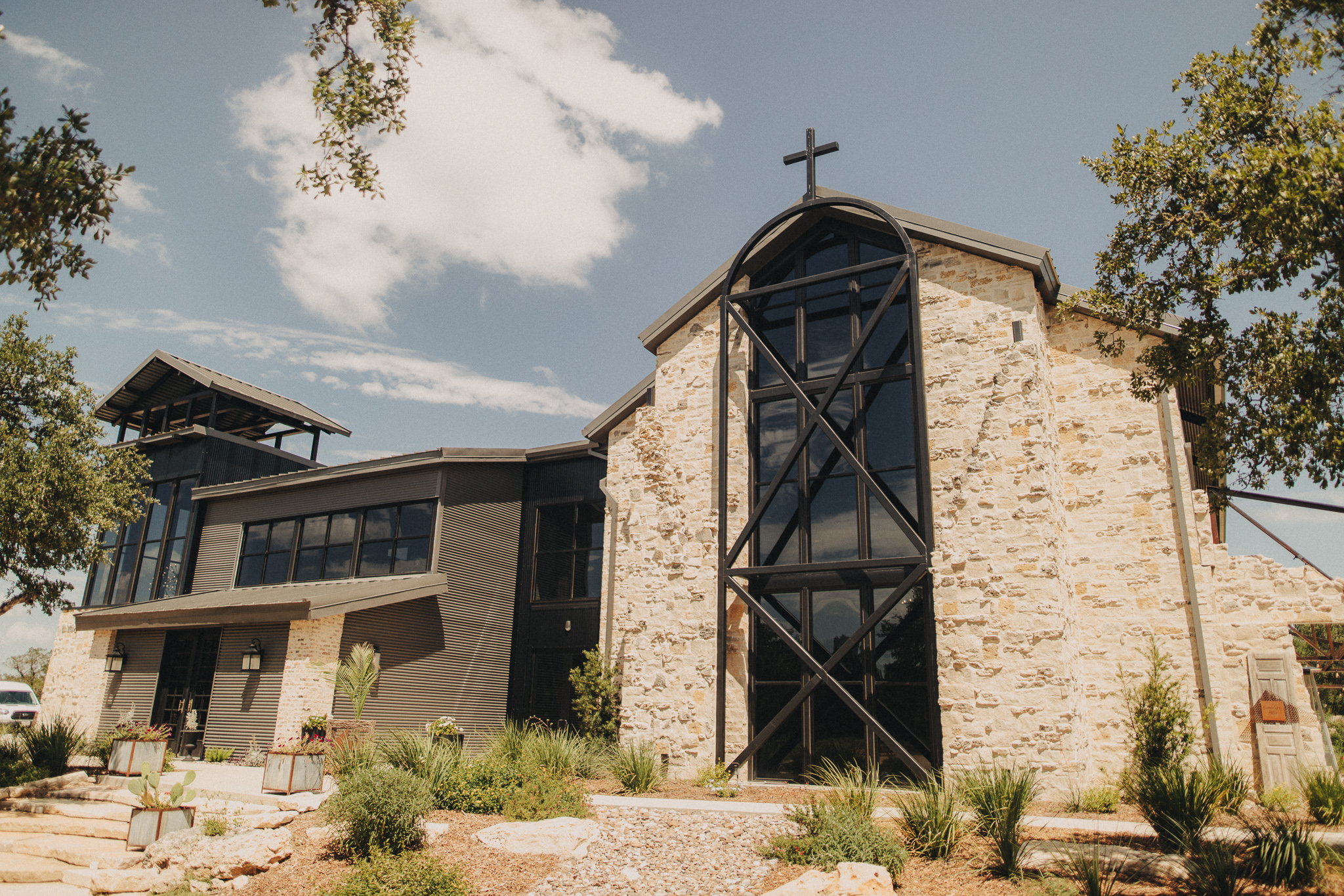 Ashley Alex S Park 31 Hill Country Wedding Lone Oak Studios